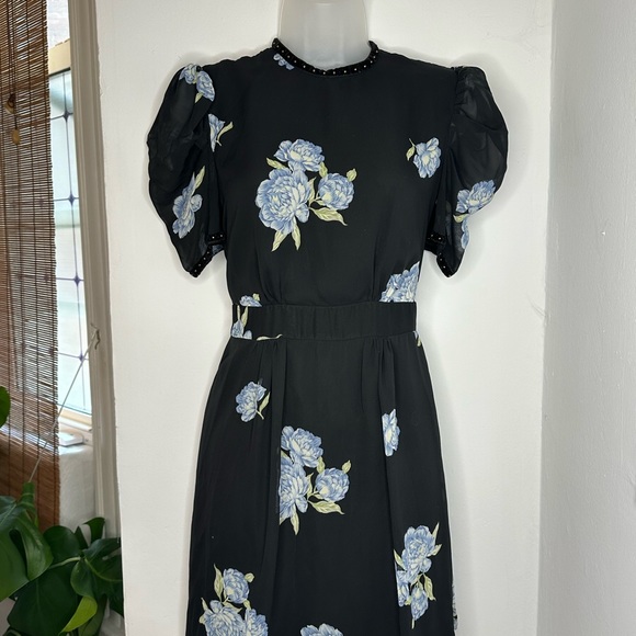 Topshop studded puff sleeve black dress with blue flowers - Picture 6 of 6